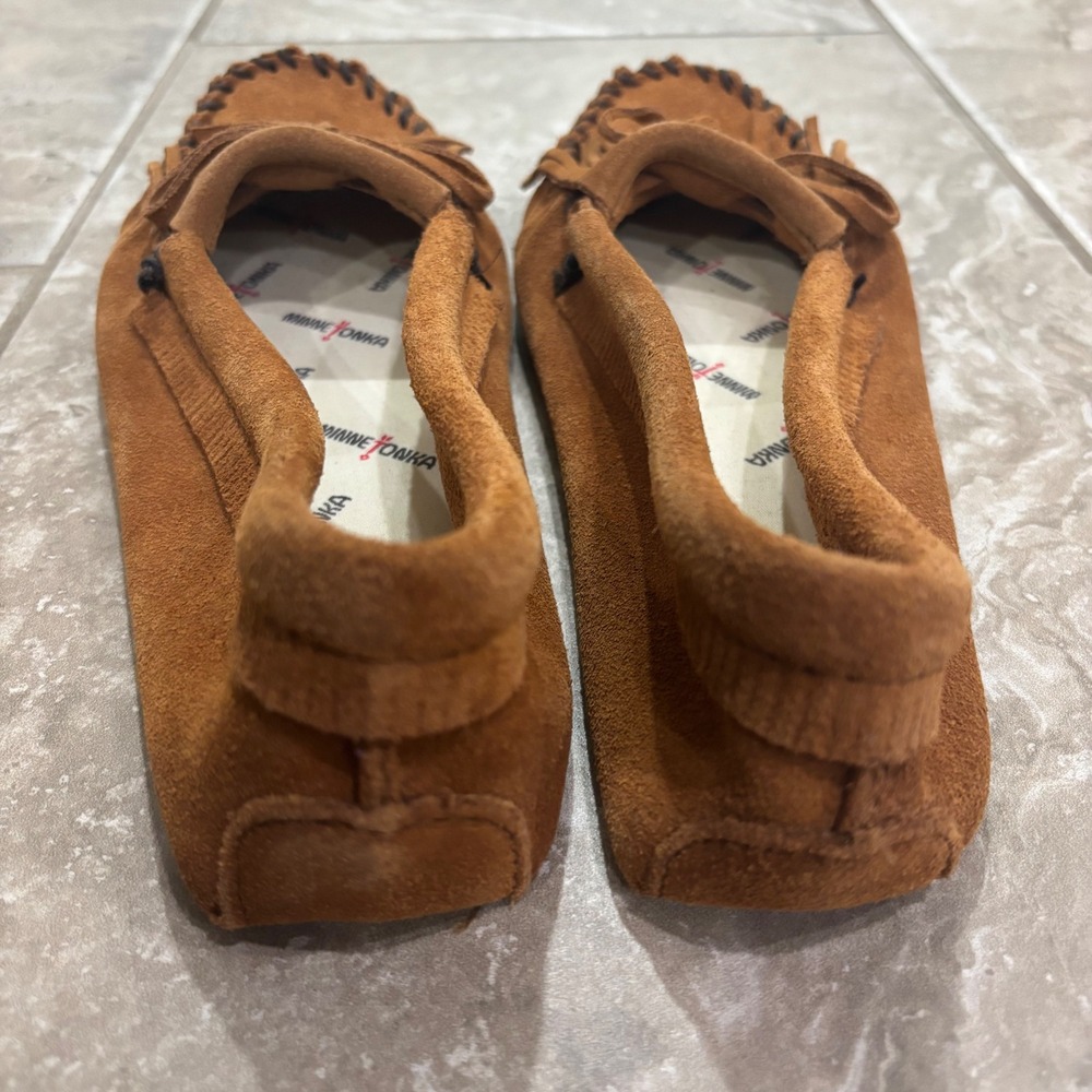 Minnetonka Womens Brown Suede Fringe Moccasin Slip On Flat Shoes
9.5‎ - Picture 5 of 9